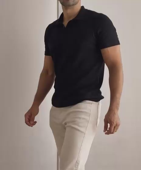 Conjunto Clásico Premium – Polo Pima Negro & Jean Stretch